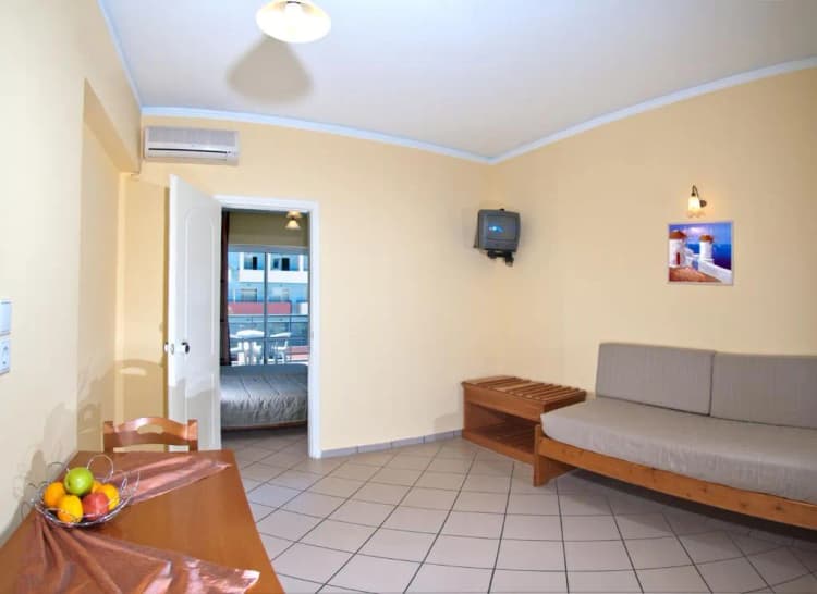 APARTMENT STANDARD Room, Kleoniki Mare, Crete