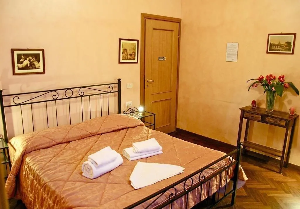 General view, B&B Desiderio di Roma, Naples