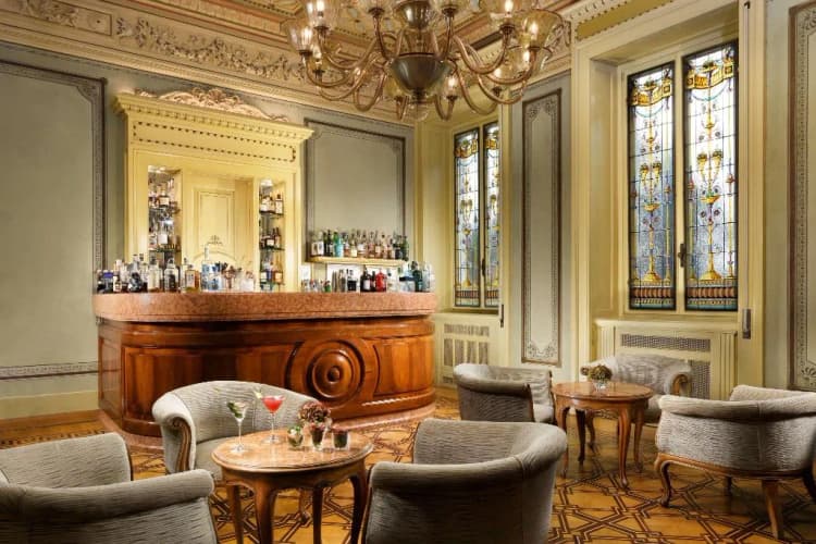 Bar, Villa Cortine Palace Hotel, Milan