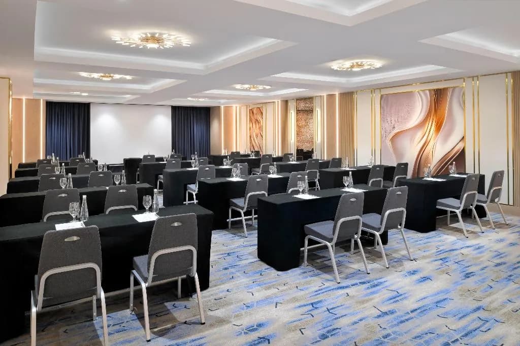 Conferences, Crowne Plaza Jumeirah, Dubai
