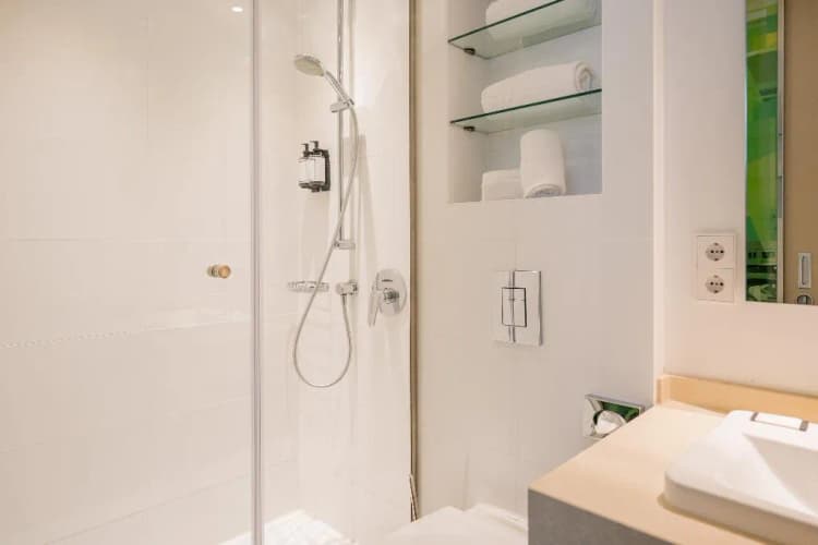 DOUBLE STANDARD Room, Homaris West Side - Self-Check In, Berlin