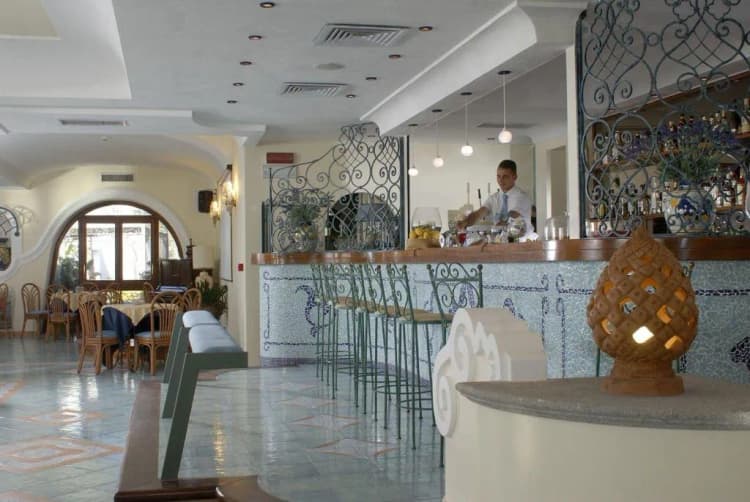 Bar, Hotel Tritone Resort & Spa, Naples