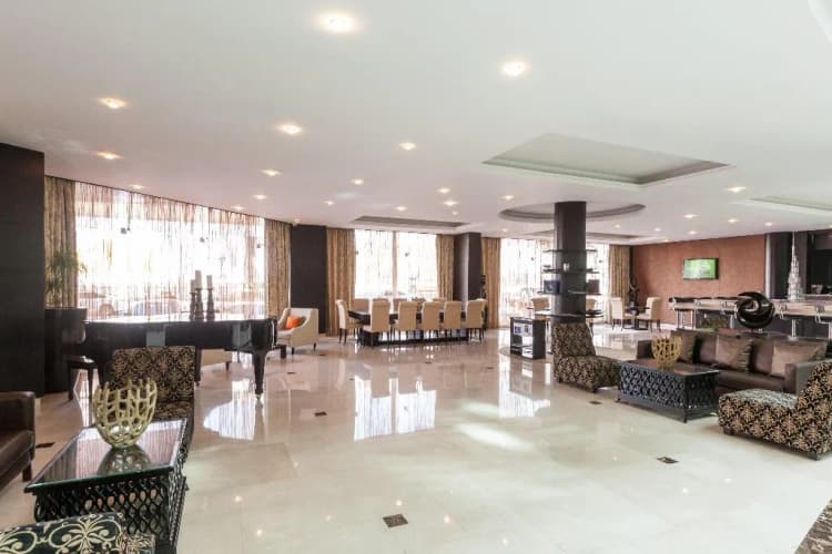Bar, Holiday Inn Dubai - Al Barsha, Dubai