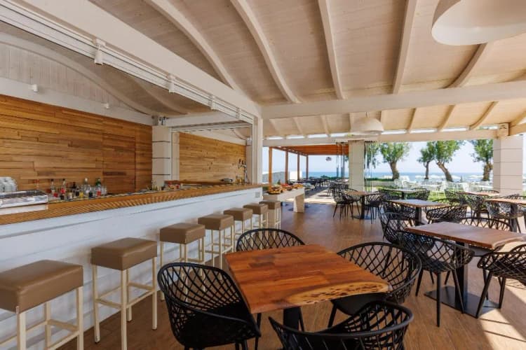 Bar, Malia Bay Beach Hotel & Bungalows, Crete