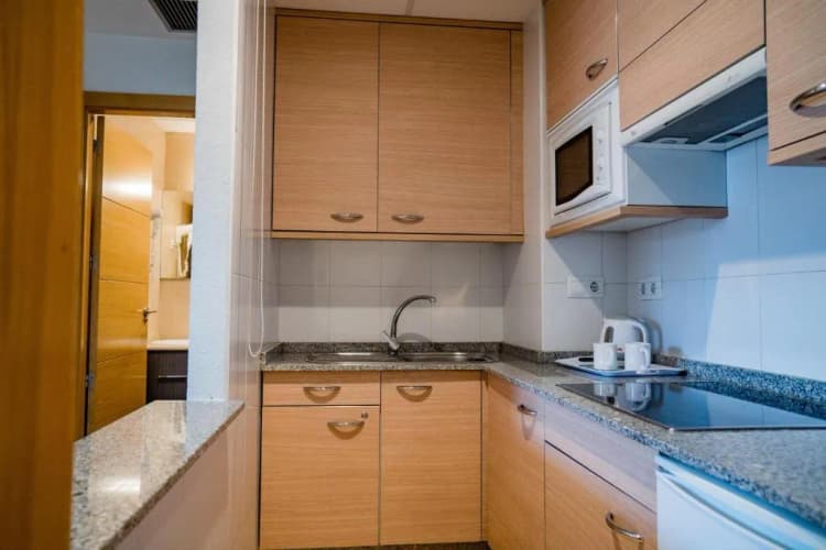 APARTMENT CAPACITY 2 Room, Compostela Suites, Madrid