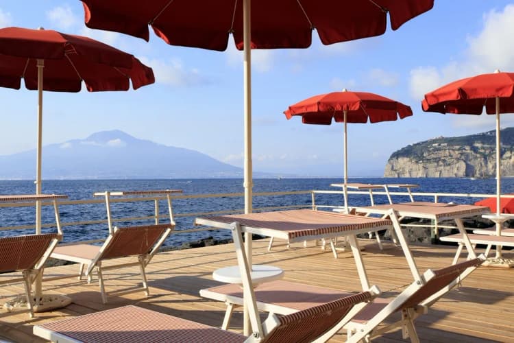 Beach, Grand Hotel Ambasciatori, Naples