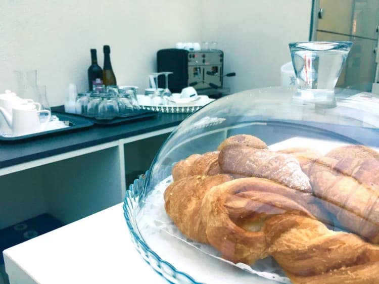 Bar, 8 Room Hotel, Catania