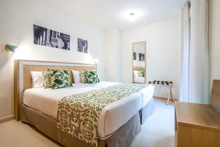 APARTMENT CAPACITY 4 ONE BEDROOM Room, Pierre & Vacances Sevilla, Seville