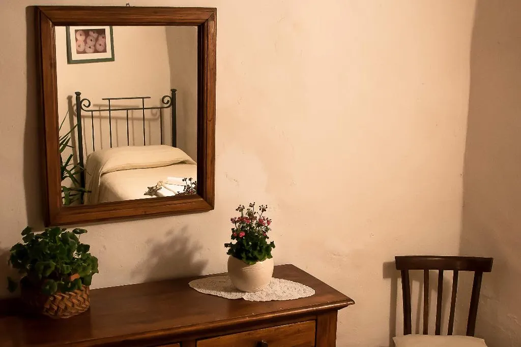 APARTMENT CAPACITY 4 ONE BEDROOM Room, Fattoria Guicciardini, Florence