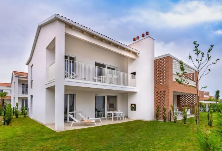 APARTMENT WITH BALCONY Room, Pareus Beach Resort, Venice