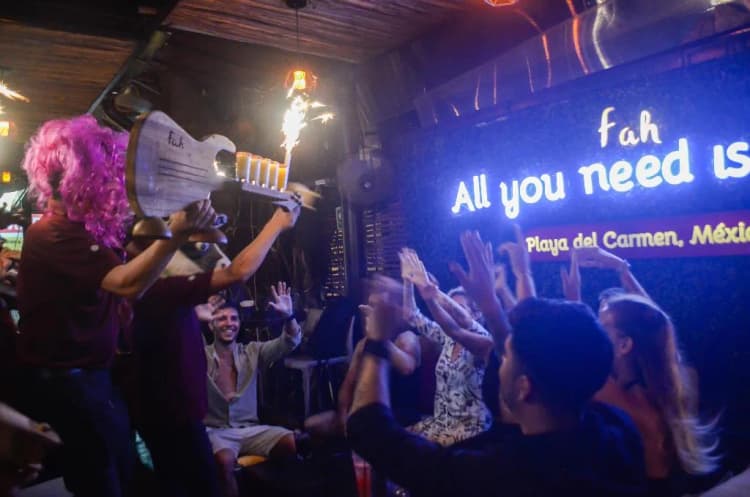 Bar, Siesta Fiesta Hotel – 5th Avenue, Playa Del Carmen