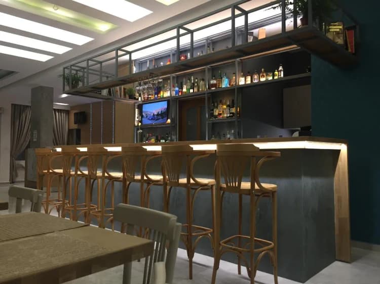Bar, Voula, Crete