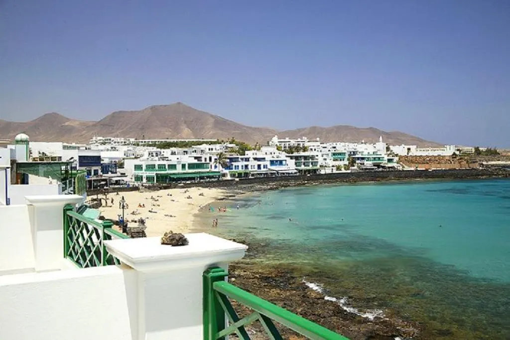 Beach, Ereza Apartamentos La Avenida, Lanzarote