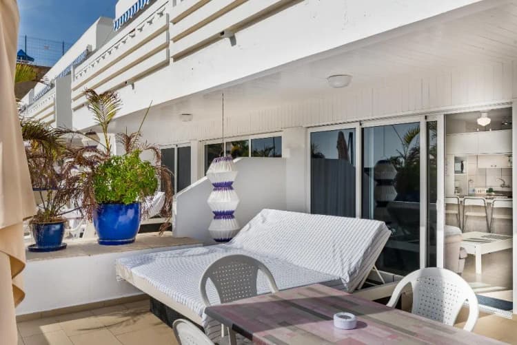 FAMILY ROOM DELUXE WITH TERRACE Room, Palm Suites, Gran Canaria
