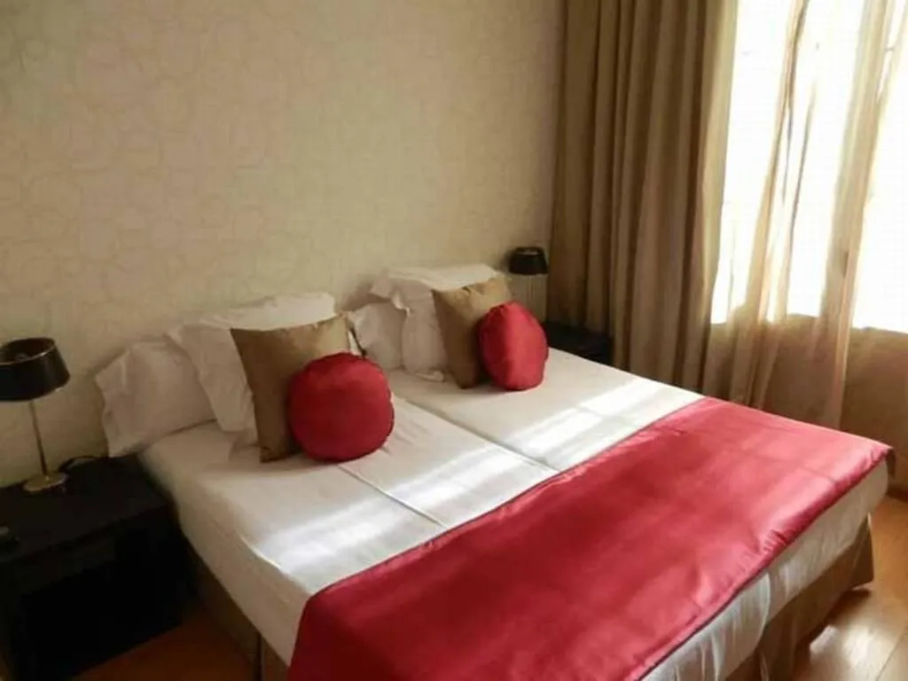 DOUBLE CAPACITY 4 Room, Grandom Suites, Barcelona