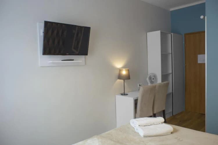 DOUBLE DELUXE Room, Hostel Premium Kraków, Krakow