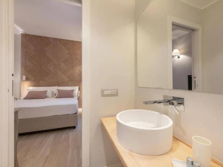 DOUBLE DELUXE WITH BALCONY Room, Aquamadre Suites, Cagliari