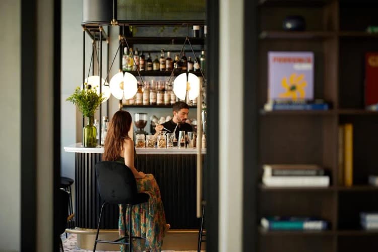 Bar, The Port Square Hotel, Athens