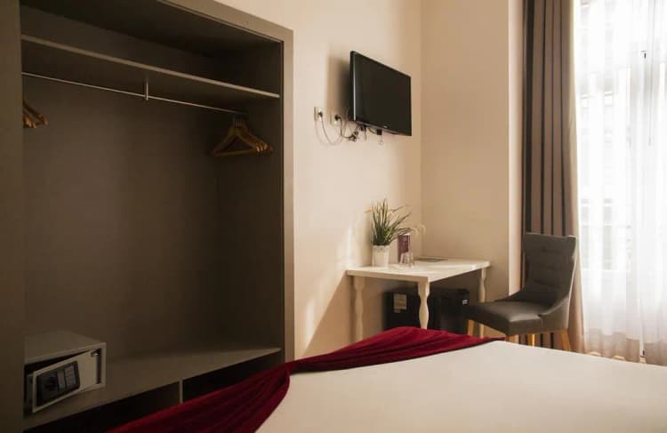 DOUBLE STANDARD Room, Lisbon Arsenal Suites, Lisbon