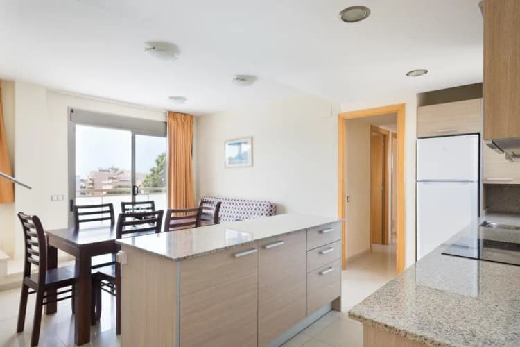 APARTMENT CAPACITY 6 Room, Salou Center, Costa Dorada