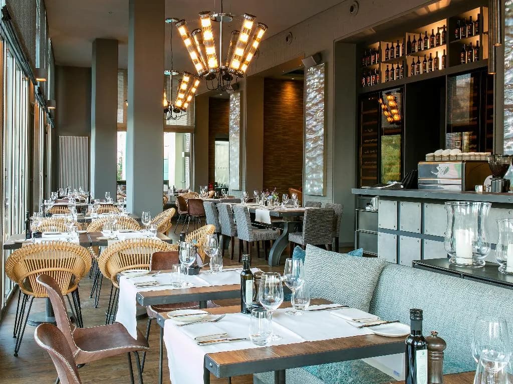Bar, Ameron Abion Spreebogen Waterside, Berlin