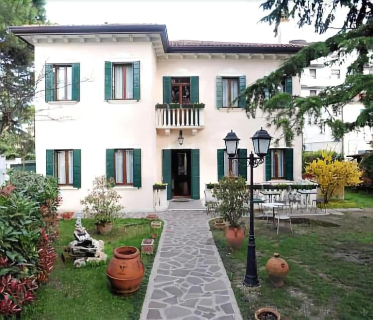General view, Venice Villa Crispi, Venice