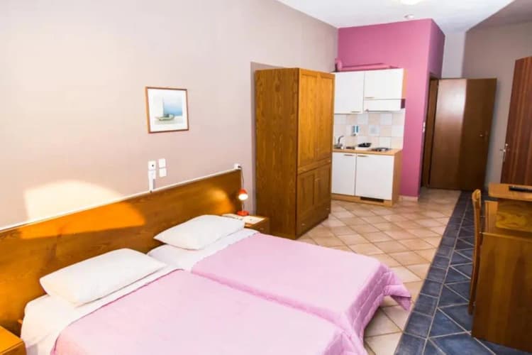 APARTMENT OCEAN FRONT TWO BEDROOMS Room, Elea Mare by GHH, Kalamata