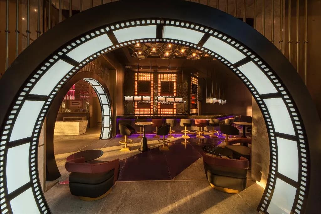Bar, Planet Hollywood Cancun by Royalton, Cancun Area