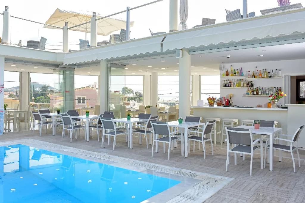 Bar, Palapart Gikas Suites And Studios, Corfu