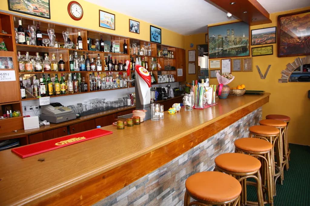 Bar, Villa Marina, Crete