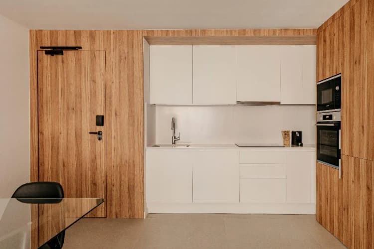 APARTMENT DELUXE Room, Europa Apartments, Barcelona