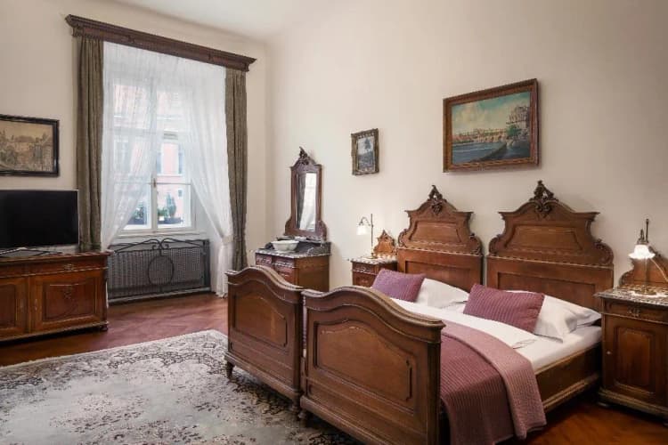 DOUBLE LUXURY Room, Grand hotel Praha, Prague