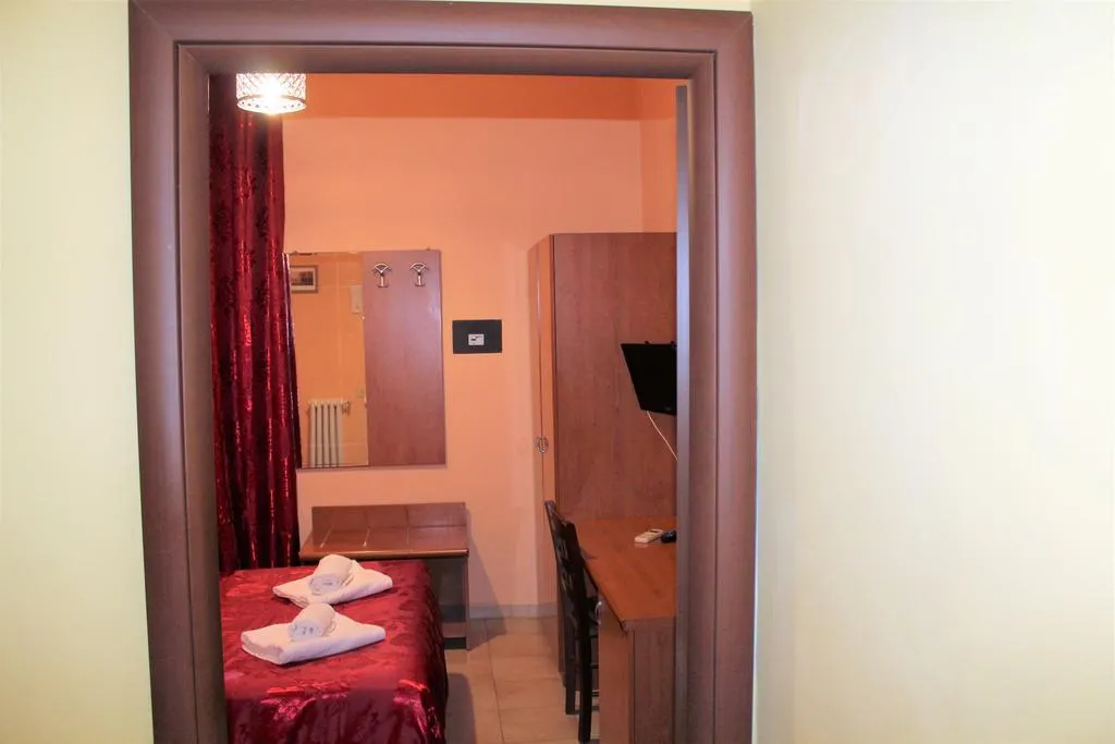 DOUBLE STANDARD Room, Hotel Eurorooms, Rome