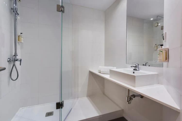 DOUBLE SUPERIOR Room, B&B Hotel Madrid Aeropuerto T1 T2 T3, Madrid