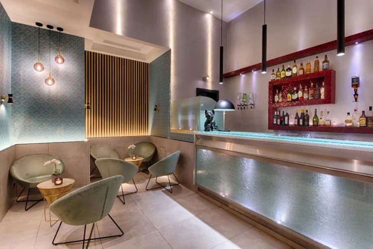 Bar, Raganelli, Rome