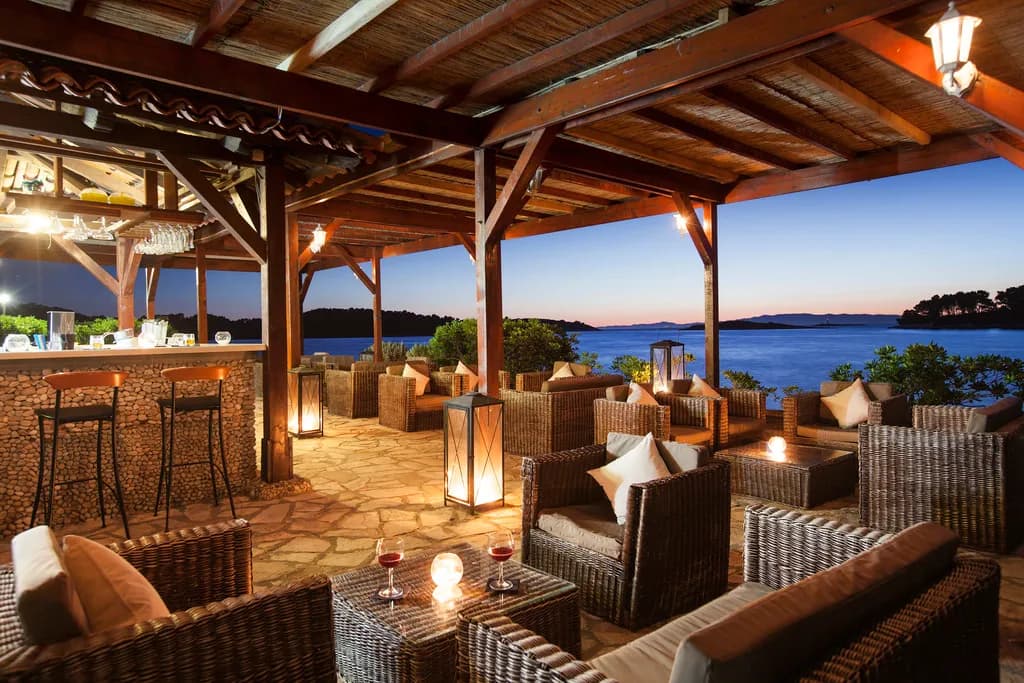 Bar, Odisej, Dubrovnik