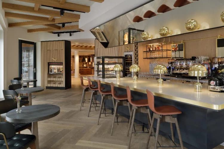 Bar, Movenpick Hotel The Hague, Amsterdam