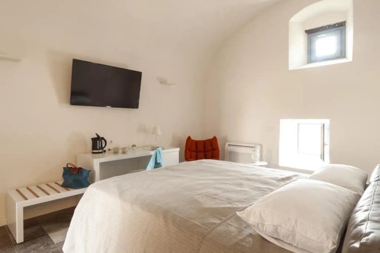 DOUBLE DELUXE QUEEN BED Room, Borgo D'orlando, Catania