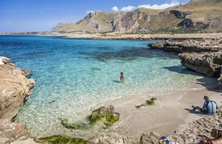Beach, Hotel Pocho, Palermo