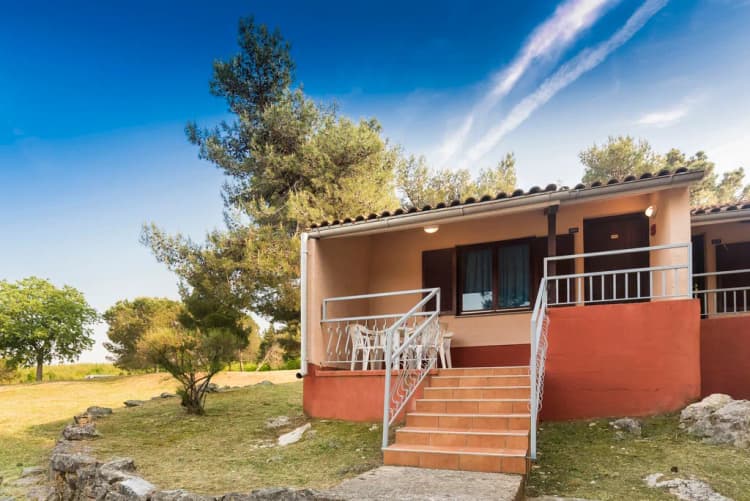 BUNGALOW CAPACITY 4 Room, Apartments Kanegra Plava Laguna, Istria