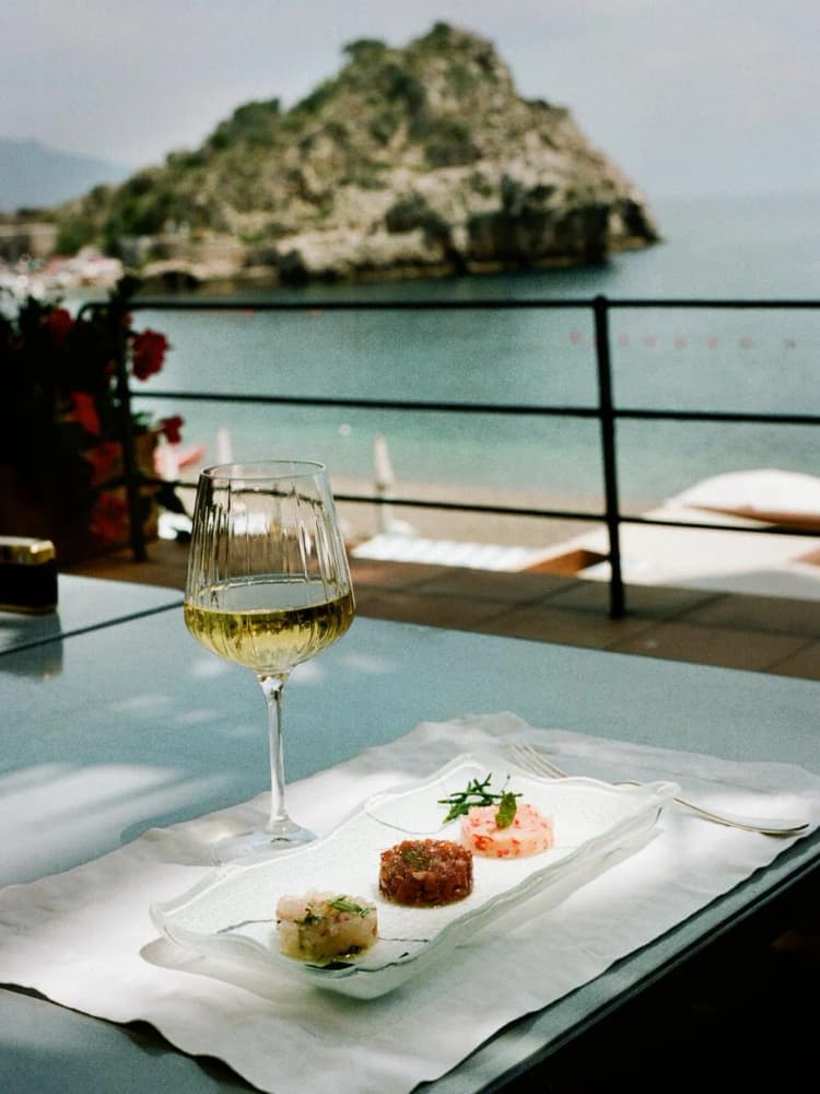 Bar, Villa Sant'Andrea, A Belmond Hotel, Taormina Mare, Catania