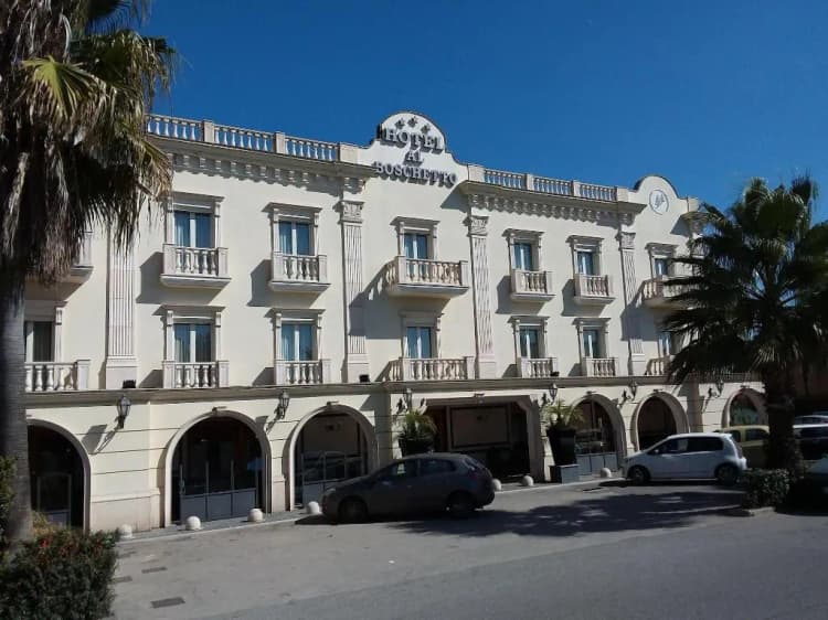 General view, Hotel Al Boschetto, Naples
