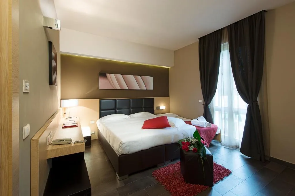 DOUBLE SINGLE USE DELUXE Room, UNA HOTELS Villa dei Platani Foligno, Perugia