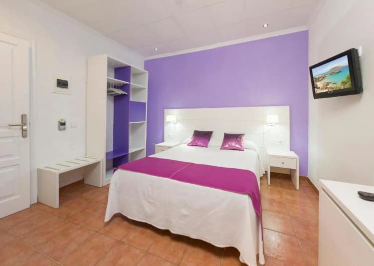 Double or Twin SUPERIOR Room, Hostal Adelino, Ibiza