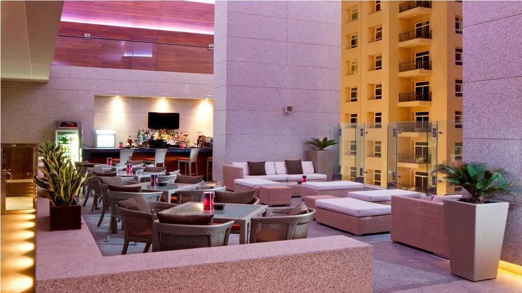 Bar, voco Bonnington Dubai, Dubai