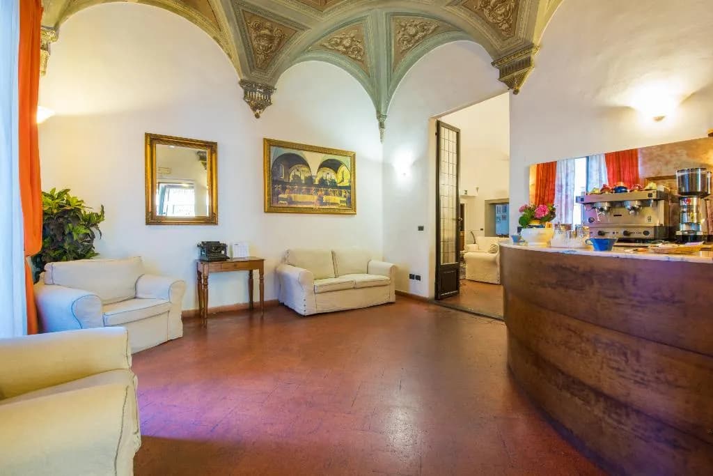 Bar, Vasari Palace, Florence