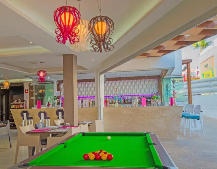 Bar, New Famagusta Hotel, Cyprus