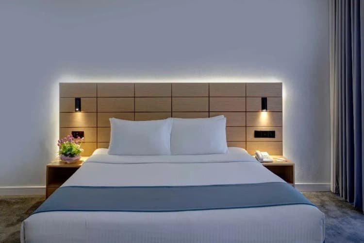 DOUBLE DELUXE Room, Lotus Grand Hotel Dubai, Dubai