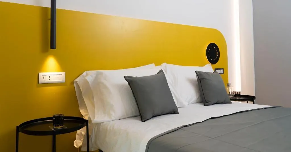 DOUBLE DELUXE WITH BALCONY Room, Rettifilo 311, Naples