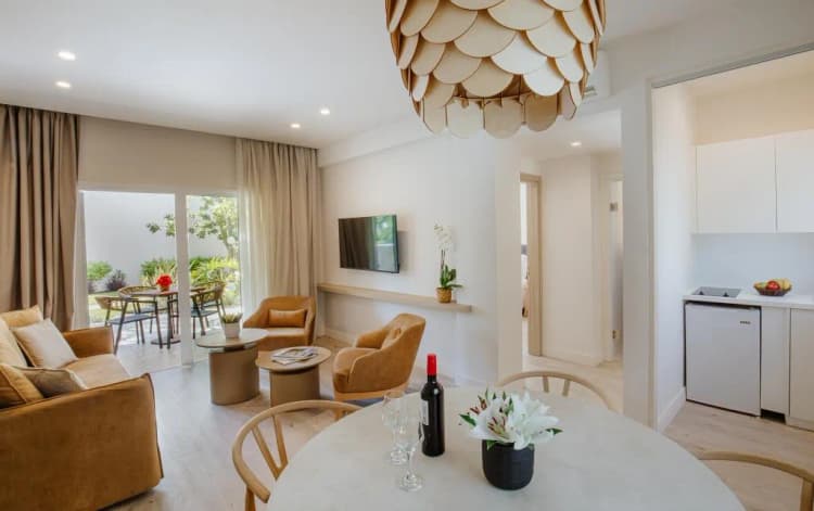 APARTMENT ONE BEDROOM Room, Melissi Beach Hotel & Spa, Cyprus